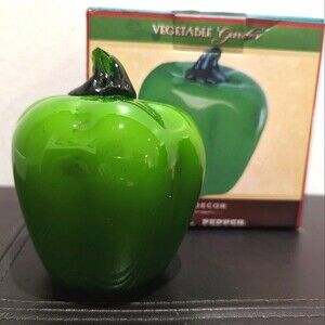 NEW Vintage Murano Style Green Bell Pepper Hand blown glass Art Home decor